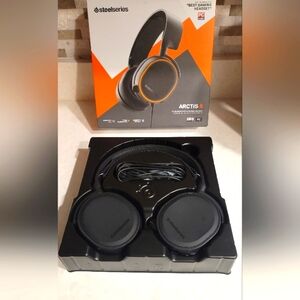 SteelSeries Arctis 5 Gaming Headset